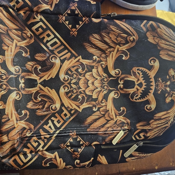 Backpack - Picture 3 of 5